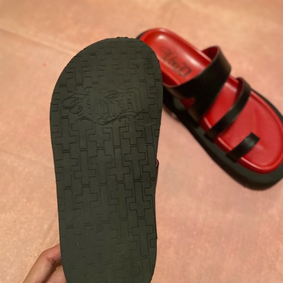 VON D Exodus Sandals - Picture 7 of 11